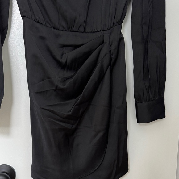 Abercrombie and Fitch Long-Sleeve Satin Draped High-Neck Mini Dress - Picture 7 of 8